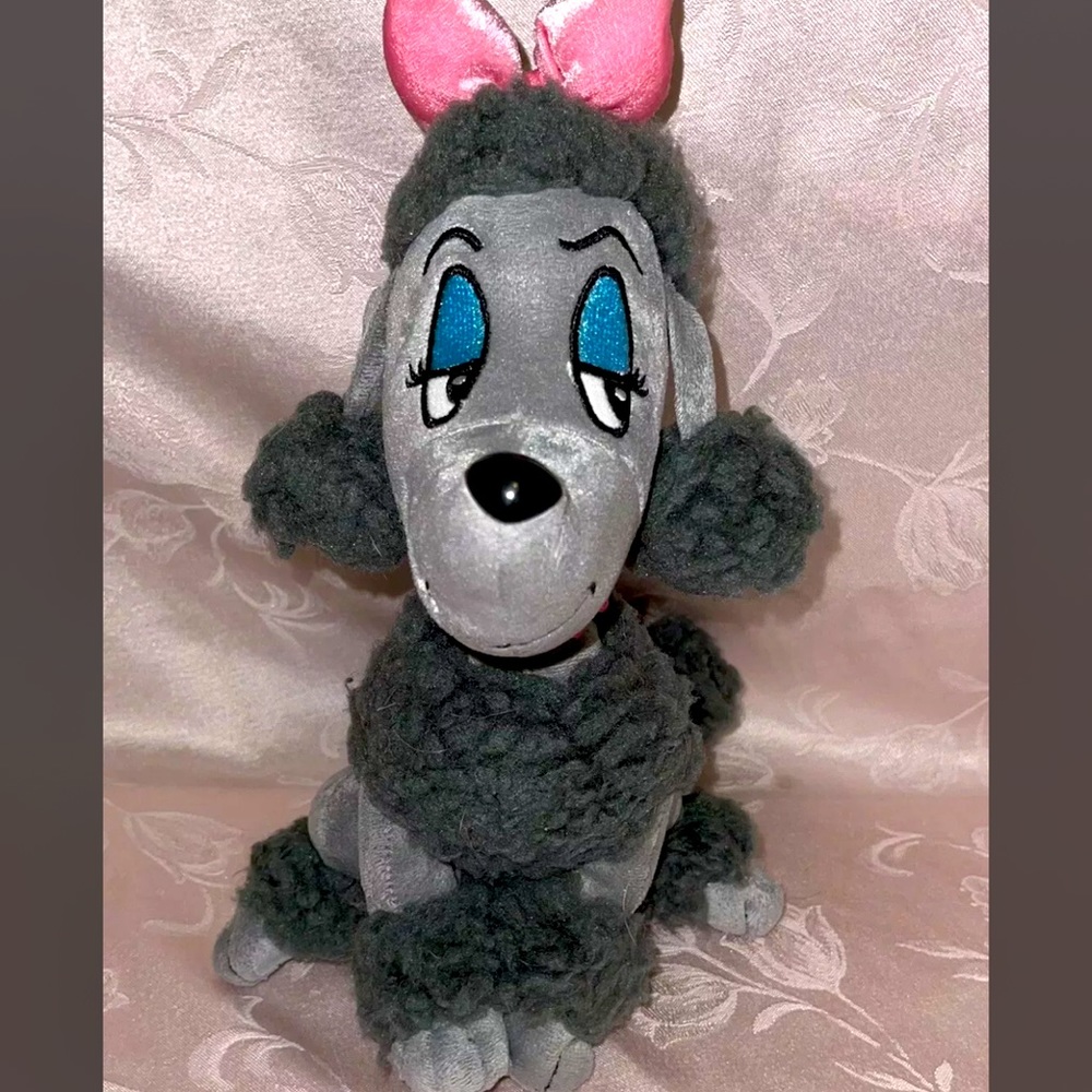 💞 GIGI PARIS Las Vegas Hotel Casino Grey Poodle Souvenir Plush Toy 💞